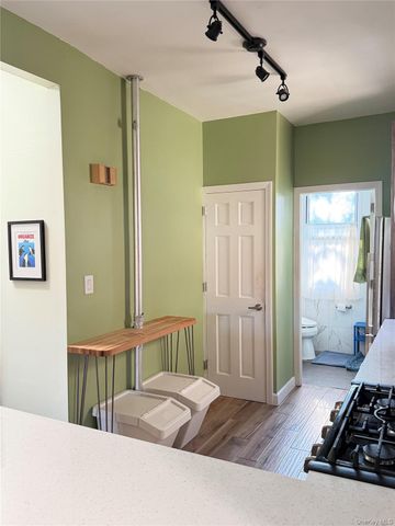 51-56 48th Street 2nd Flr, Woodside, NY 11377