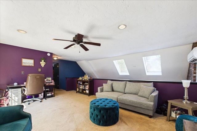 34 Skylark Ave, Plymouth, MA 02360