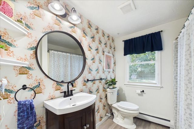 34 Skylark Ave, Plymouth, MA 02360