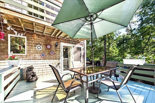34 Skylark Ave, Plymouth, MA 02360