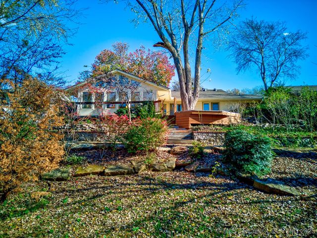 6738 S Louisville Avenue, Tulsa, OK 74136