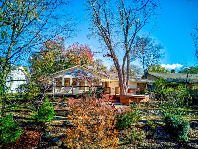 6738 S Louisville Avenue, Tulsa, OK 74136