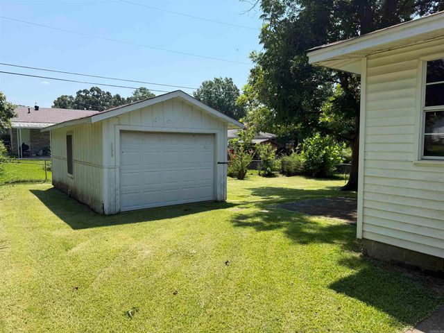 5812 Del Prado Drive, North Little Rock, AR 72118