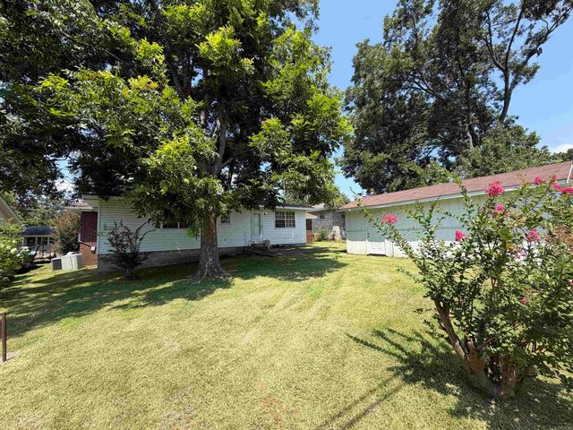 5812 Del Prado Drive, North Little Rock, AR 72118