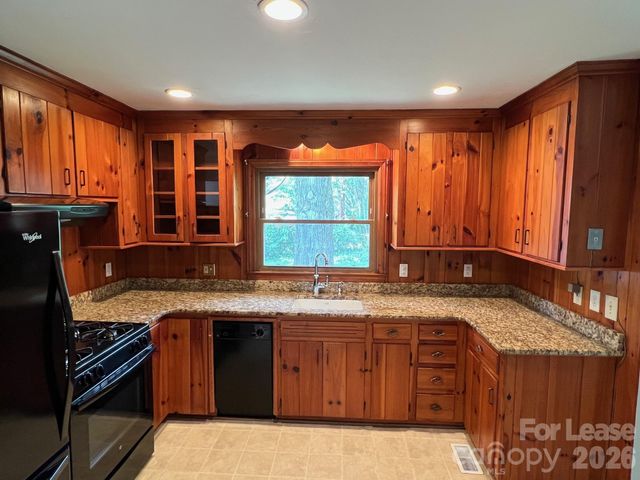1116 Bevis Drive, Charlotte, NC 28209