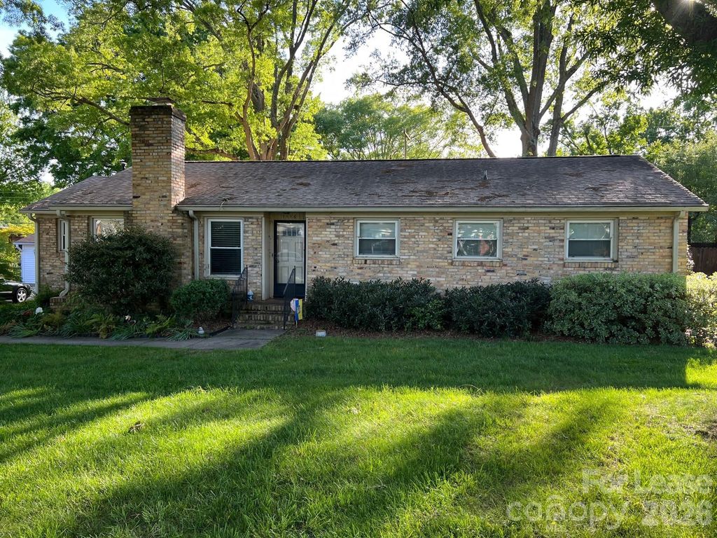 1116 Bevis Drive, Charlotte, NC 28209