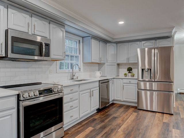 143 Juniper Drive, Avon, CT 06001