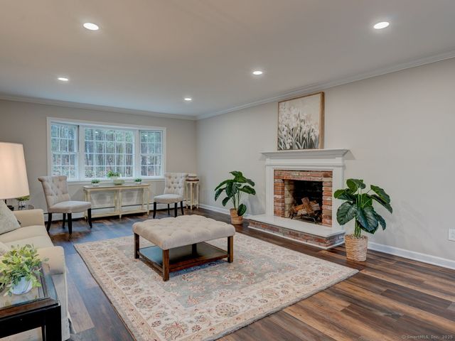 143 Juniper Drive, Avon, CT 06001