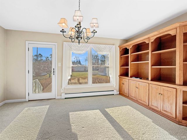 1617 S 17th Avenue, Escanaba, MI 49829