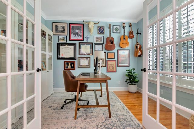 4703 S DAUPHIN AVENUE, Tampa, FL 33611