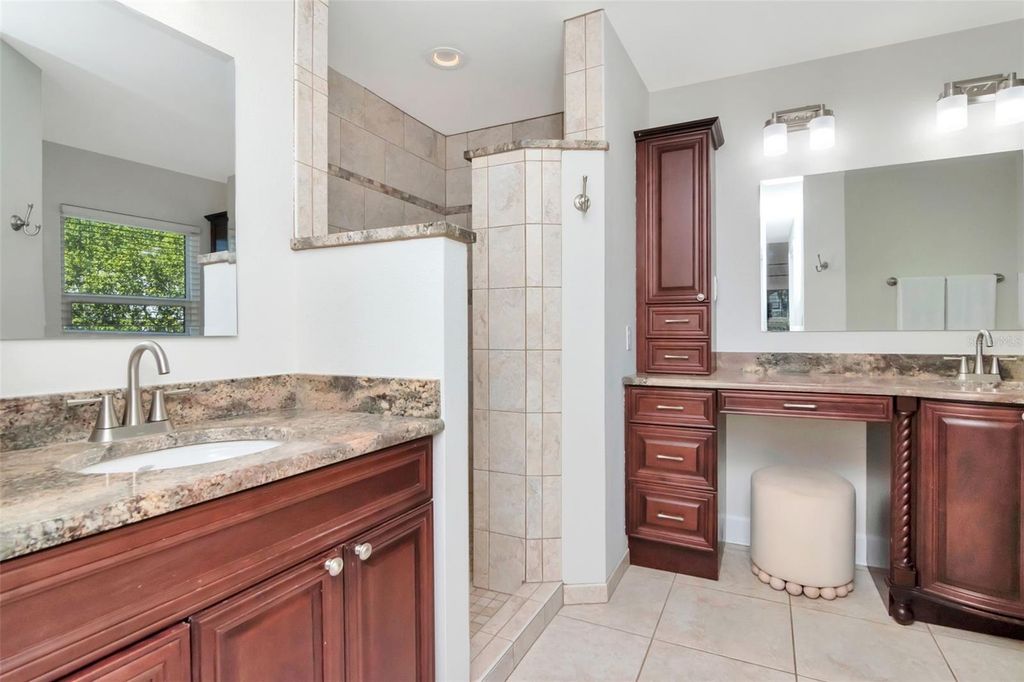 Image 11 of property listing at 4703 S DAUPHIN AVENUE, Tampa, FL 33611