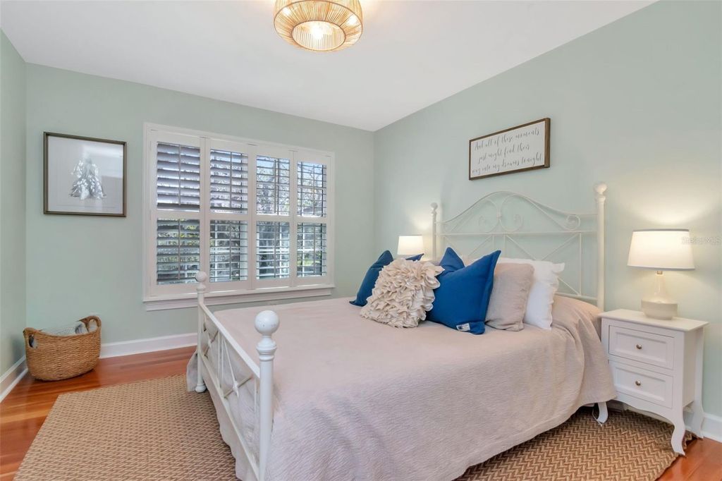 Image 14 of property listing at 4703 S DAUPHIN AVENUE, Tampa, FL 33611