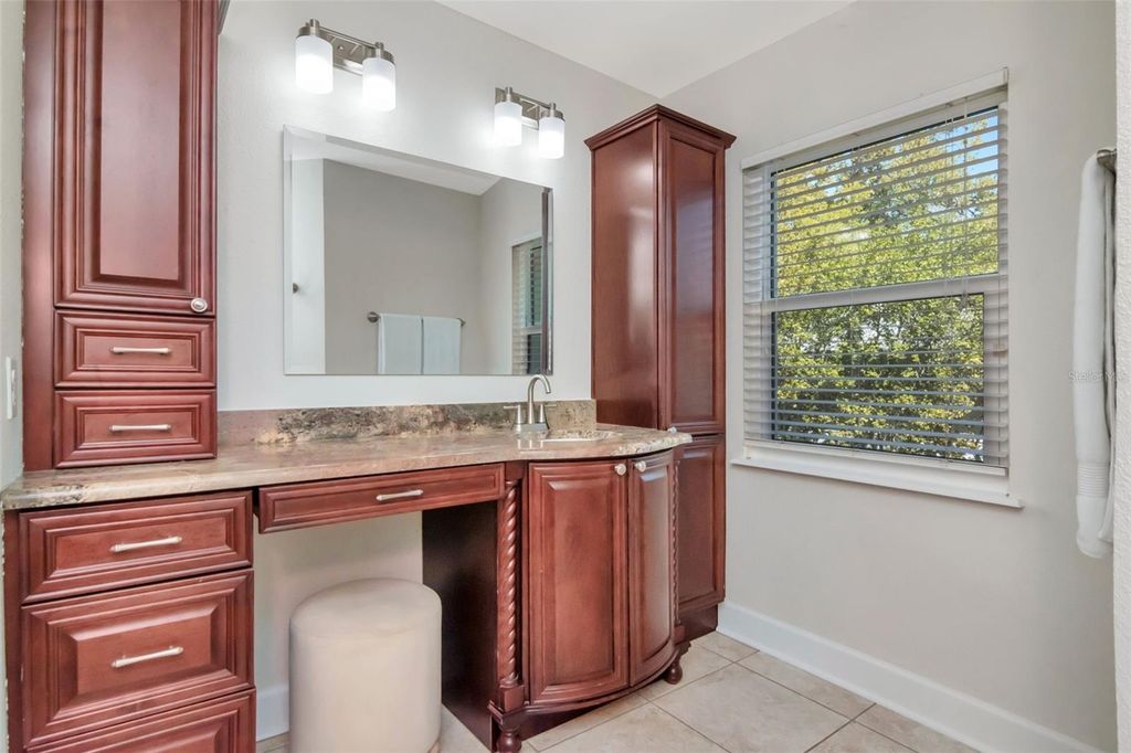 Image 29 of property listing at 4703 S DAUPHIN AVENUE, Tampa, FL 33611