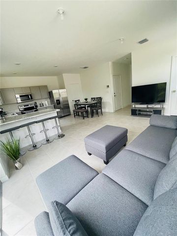 916 SE 19th Street 916, Homestead, FL 33034
