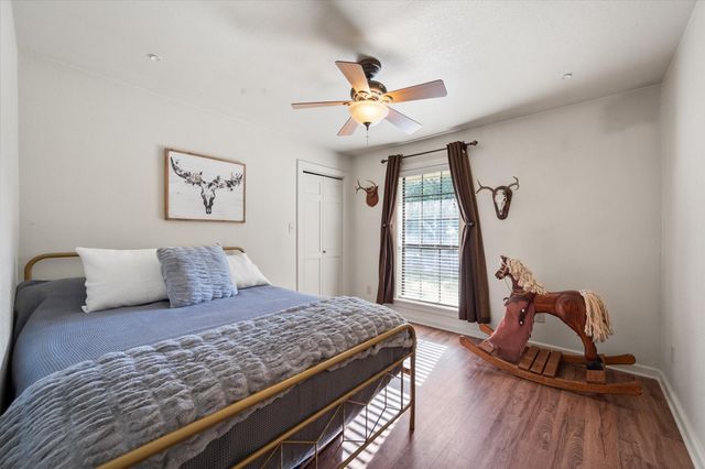 501 N Mount Street, Fairfield, TX 75840
