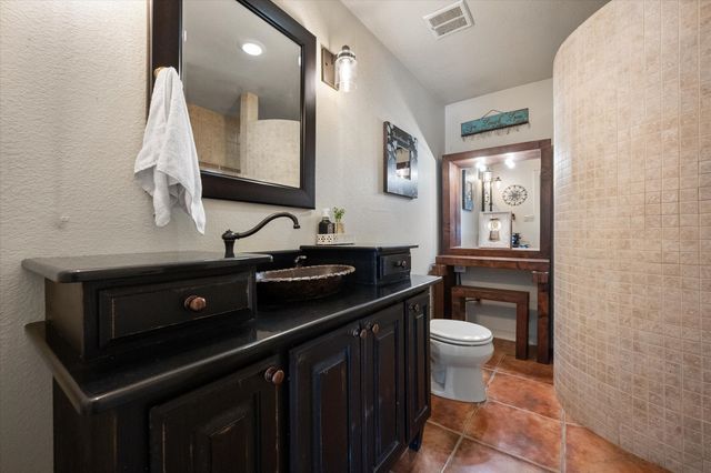 501 N Mount Street, Fairfield, TX 75840