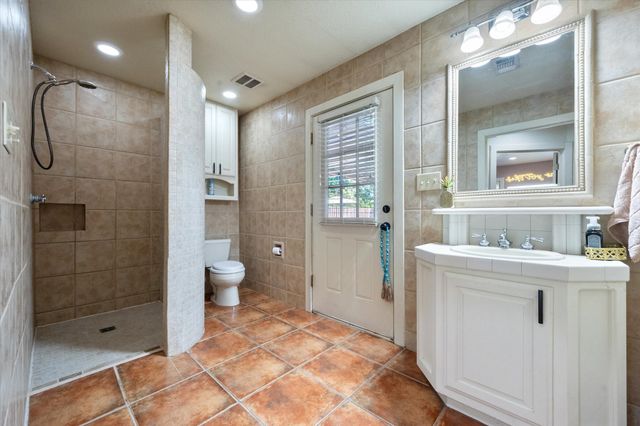 501 N Mount Street, Fairfield, TX 75840