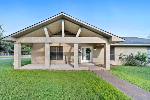 501 N Mount Street, Fairfield, TX 75840