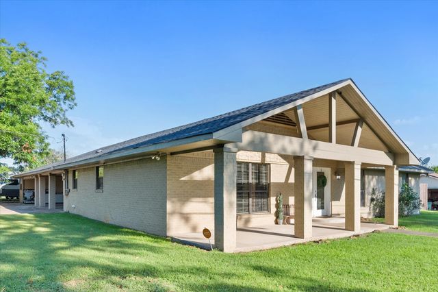 501 N Mount Street, Fairfield, TX 75840