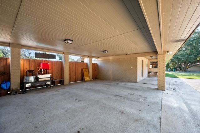 501 N Mount Street, Fairfield, TX 75840