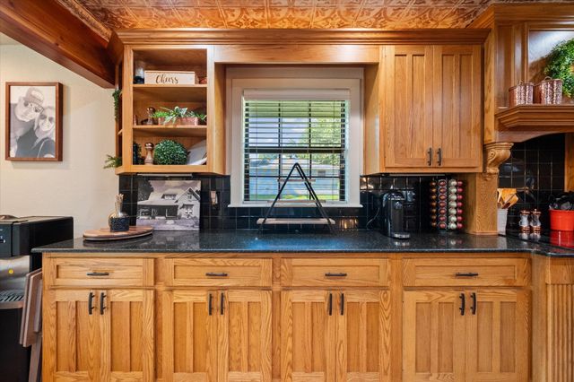 501 N Mount Street, Fairfield, TX 75840