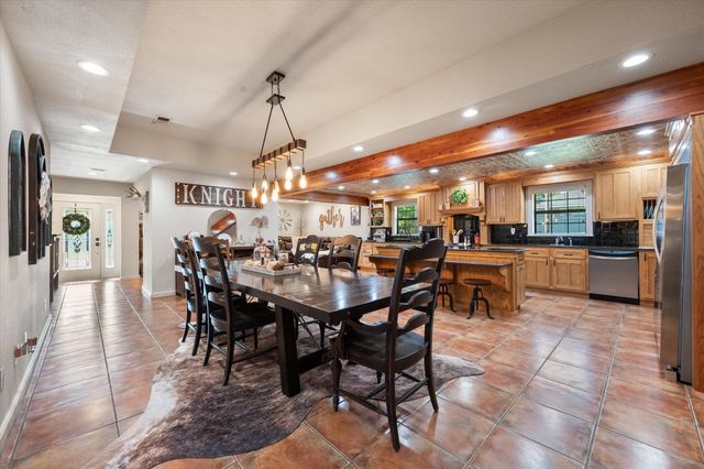 501 N Mount Street, Fairfield, TX 75840