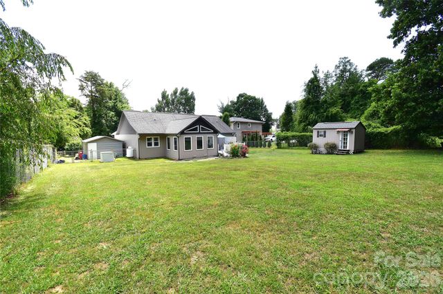302 Watson Road, Arden, NC 28704