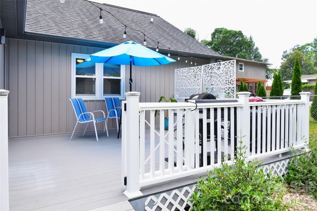 302 Watson Road, Arden, NC 28704
