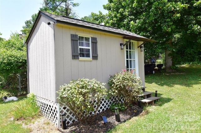 302 Watson Road, Arden, NC 28704