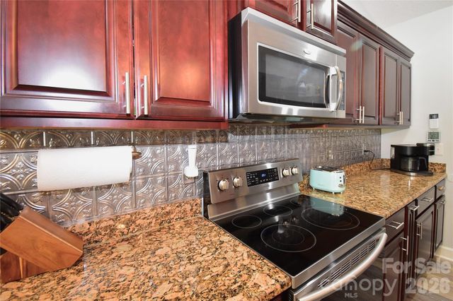 302 Watson Road, Arden, NC 28704