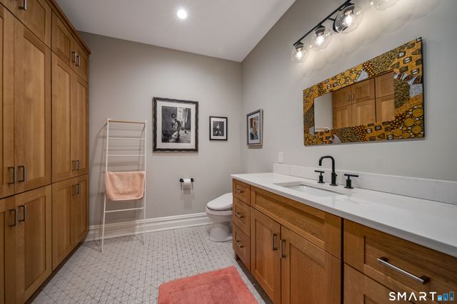 66 High Street 34, Guilford, CT 06437