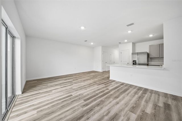 32497 MIDSUMMER NIGHT LANE, Wesley Chapel, FL 33543