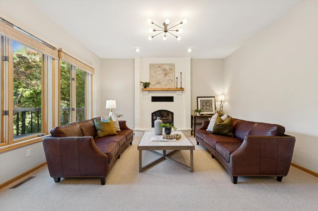 1312 Summit Oaks Drive, Burnsville, MN 55337