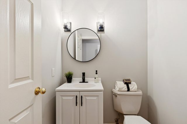 1312 Summit Oaks Drive, Burnsville, MN 55337