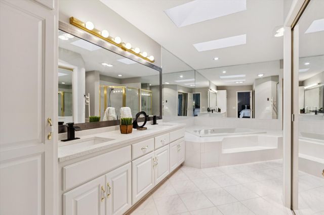 1312 Summit Oaks Drive, Burnsville, MN 55337