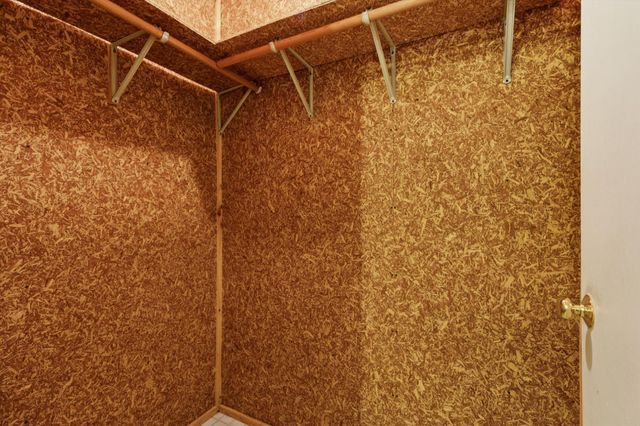 1312 Summit Oaks Drive, Burnsville, MN 55337