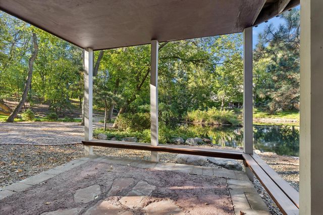 1312 Summit Oaks Drive, Burnsville, MN 55337