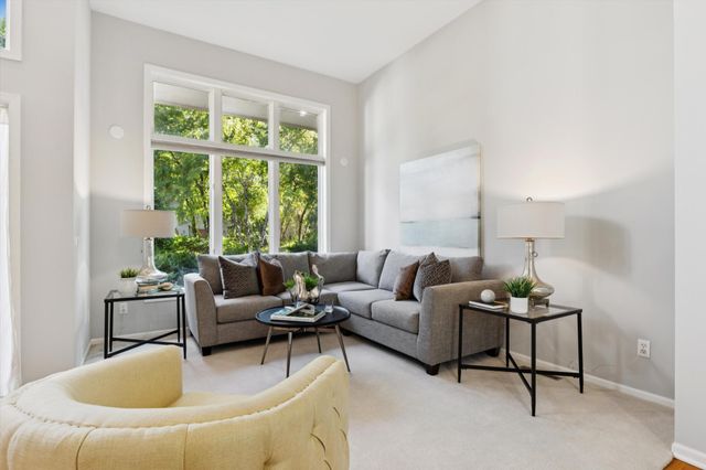 1312 Summit Oaks Drive, Burnsville, MN 55337