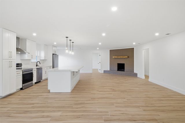 7076 Briarmeadow Drive, Dallas, TX 75230