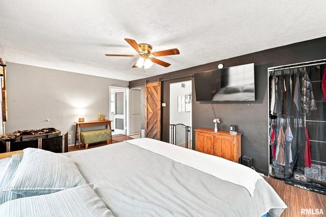 115 W MCCLURE Avenue, Bartonville, IL 61607