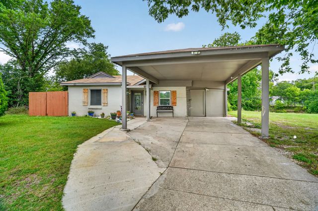 620 S Redford Lane, White Settlement, TX 76108