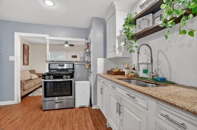 620 S Redford Lane, White Settlement, TX 76108