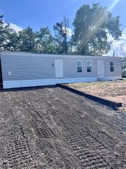121 Kiowa DR, Smithville, TX 78957