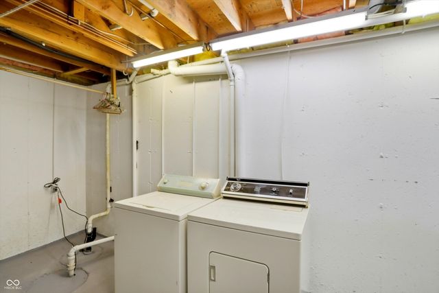 225 W Tansey Crossing, Westfield, IN 46074
