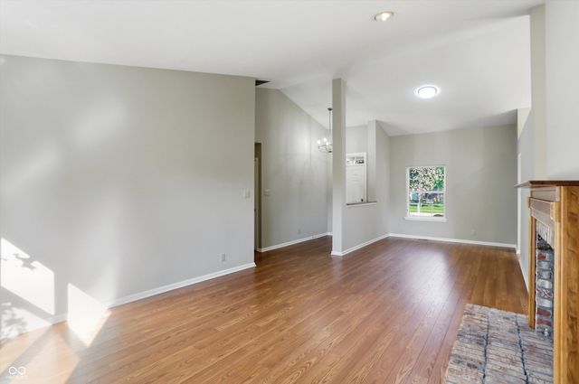 225 W Tansey Crossing, Westfield, IN 46074