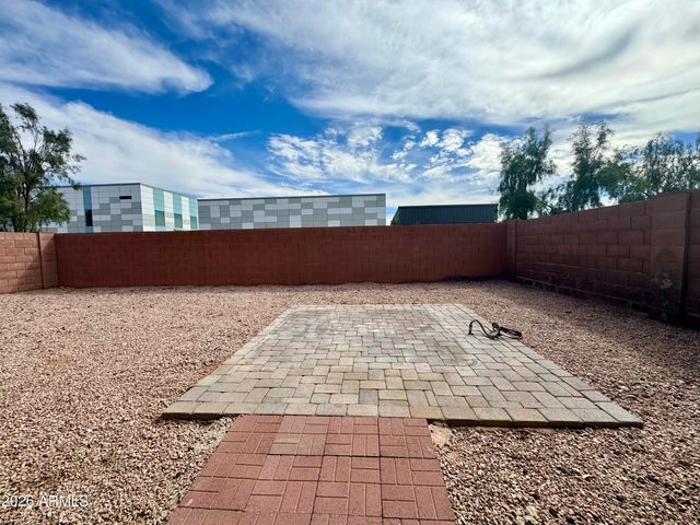 8667 E PINCHOT Avenue, Scottsdale, AZ 85251