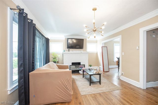 970 Whitby Road, Cleveland Heights, OH 44112