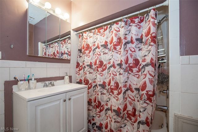 970 Whitby Road, Cleveland Heights, OH 44112