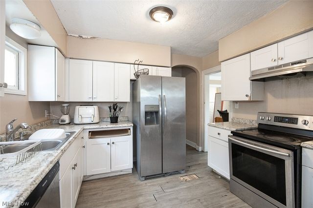 970 Whitby Road, Cleveland Heights, OH 44112