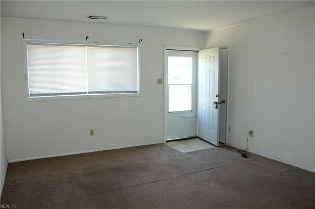 1503 Addison RD, Hampton, VA 23663